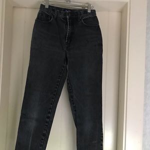 VINTAGE BLACK GAP MOM JEANS. Size 4